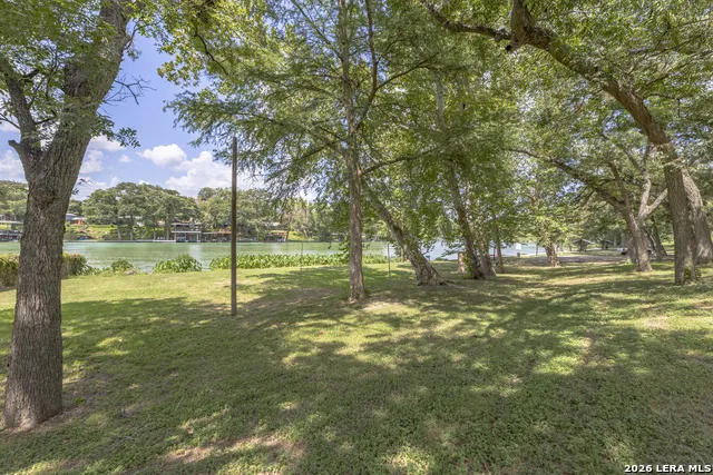 306 PLACID COVE DR New Braunfels, TX 78130