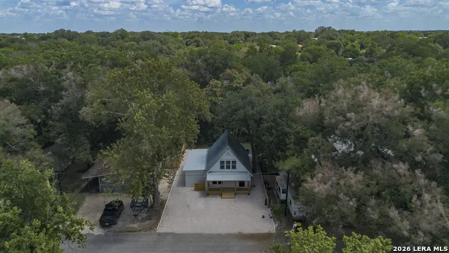 306 PLACID COVE DR New Braunfels, TX 78130