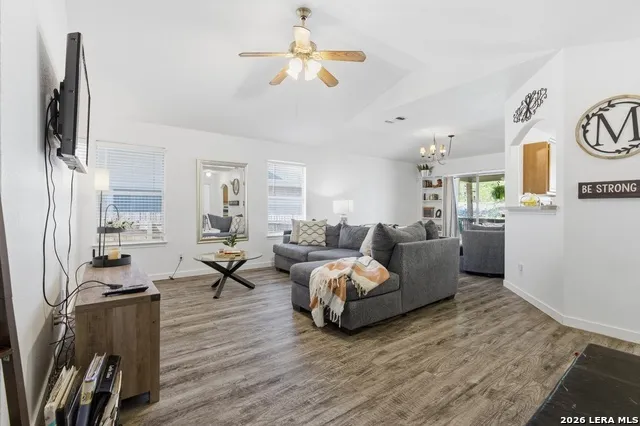 3417 WHISPER BLF Schertz, TX 78108