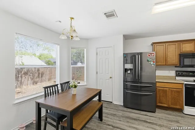 3417 WHISPER BLF Schertz, TX 78108