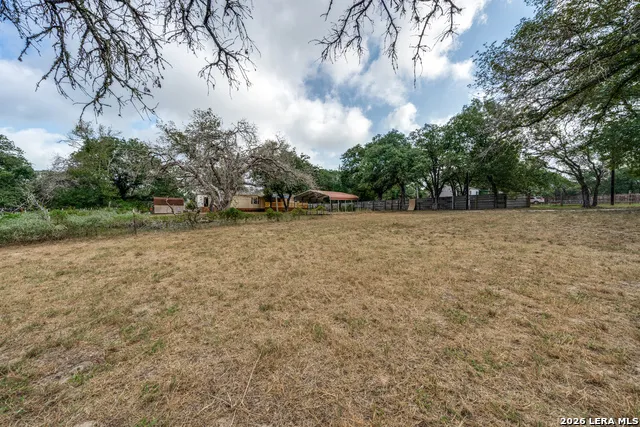 318 Hickory Run La Vernia, TX 78121