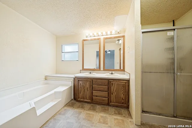 318 Hickory Run La Vernia, TX 78121
