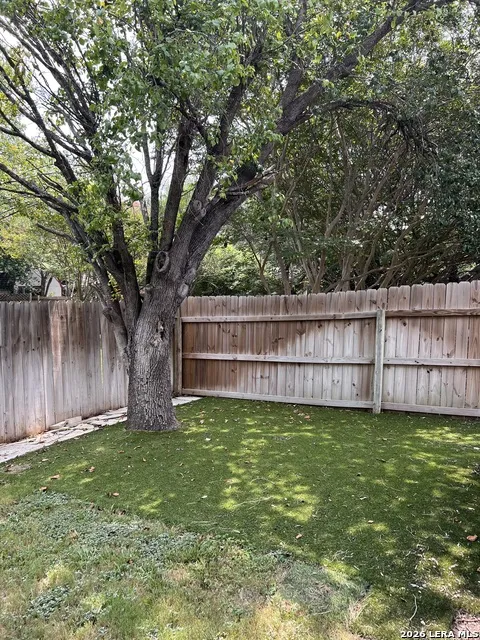 13607 Bridgeview San Antonio, TX 78247