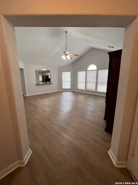 13607 Bridgeview San Antonio, TX 78247