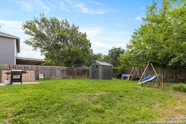 6918 SUNDEW CRK Converse, TX 78109