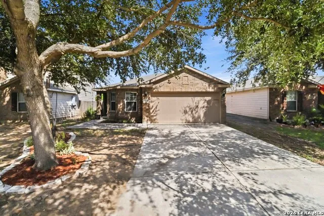 11854 LUCKEY VIS San Antonio, TX 78252