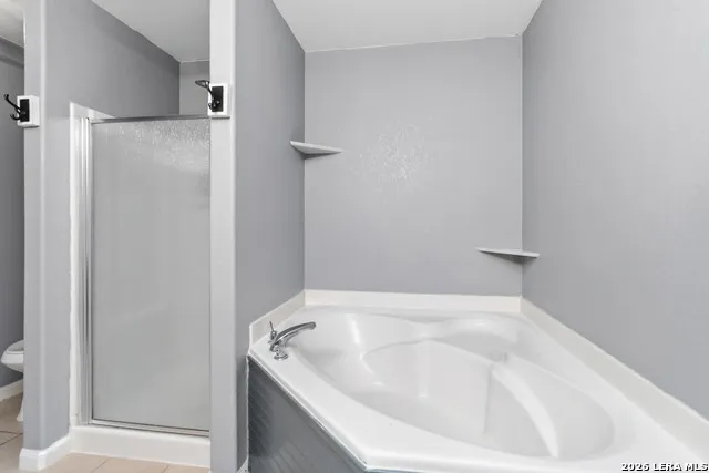 11854 LUCKEY VIS San Antonio, TX 78252