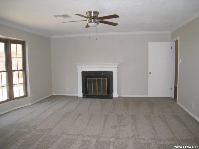 3433 Foxbriar Schertz, TX 78154