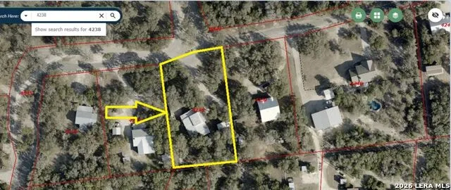 704 Alex Auld Leakey, TX 78873