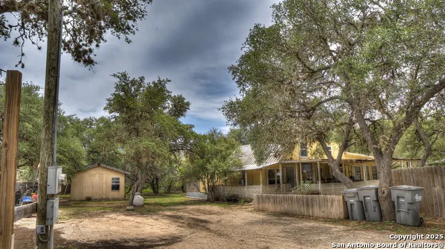 704 Alex Auld Leakey, TX 78873