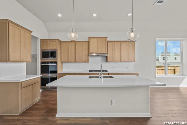 4538 Yoakum Valley Schertz, TX 78108