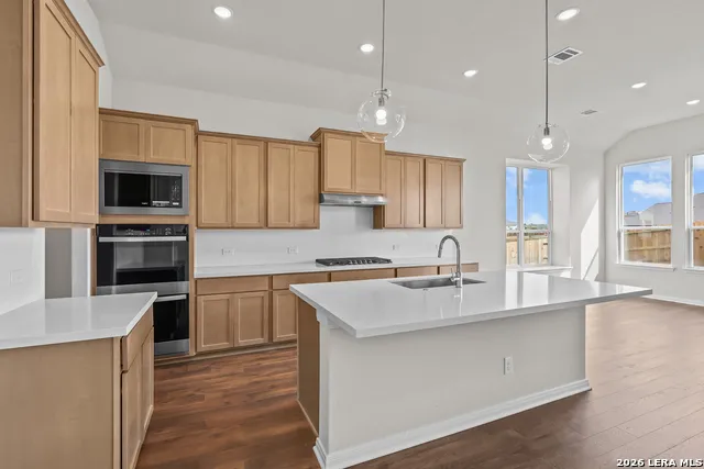 4538 Yoakum Valley Schertz, TX 78108