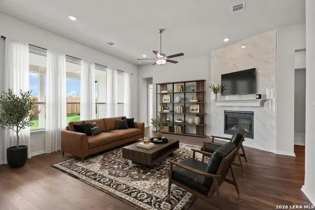 4538 Yoakum Valley Schertz, TX 78108