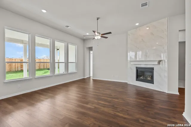 4538 Yoakum Valley Schertz, TX 78108