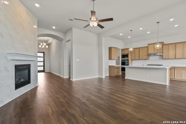 4538 Yoakum Valley Schertz, TX 78108