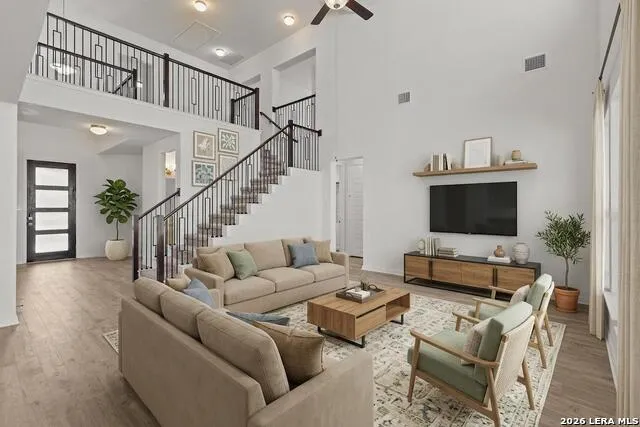 165 Annette Dr Castroville, TX 78009