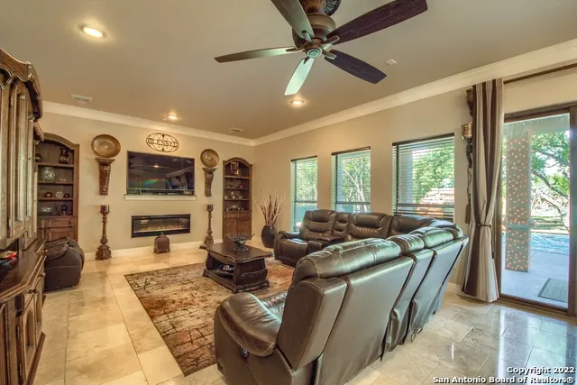 9811 KLEIN CT New Braunfels, TX 78132