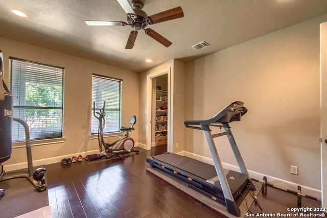 9811 KLEIN CT New Braunfels, TX 78132