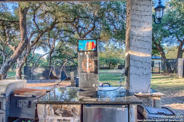 9811 KLEIN CT New Braunfels, TX 78132