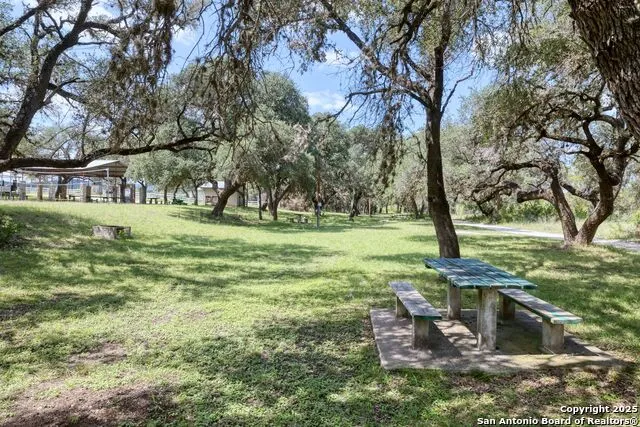 394 Squirrel Bend Reagan Wells, TX 78801