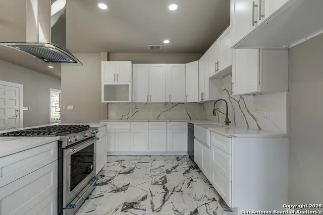 430 E Mulberry Ave San Antonio, TX 78212