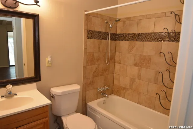 823 Highgate Universal City, TX 78148