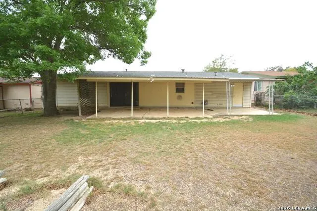 823 Highgate Universal City, TX 78148