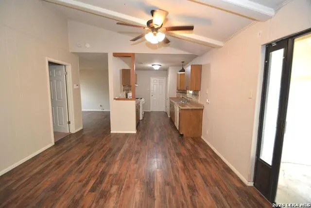 823 Highgate Universal City, TX 78148