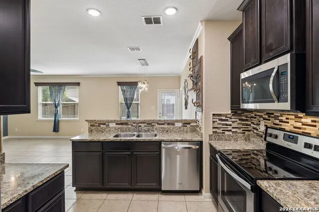 7811 Creekshore CV San Antonio, TX 78254