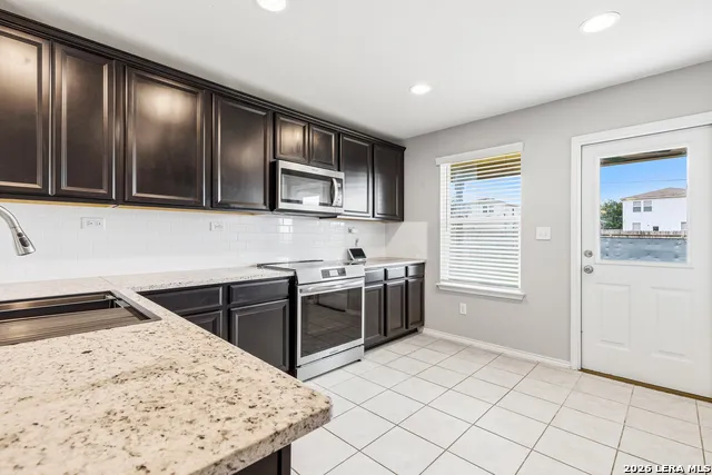 10234 REYES HTS San Antonio, TX 78254