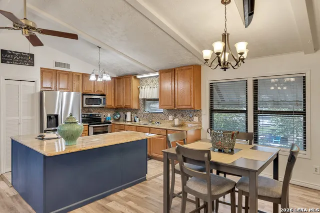1303 Canyon Edge Canyon Lake, TX 78133