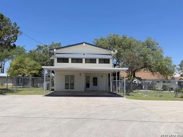 1303 Canyon Edge Canyon Lake, TX 78133