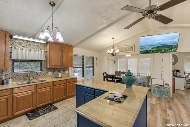 1303 Canyon Edge Canyon Lake, TX 78133