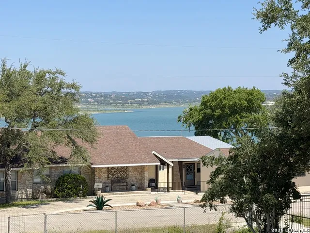 1303 Canyon Edge Canyon Lake, TX 78133