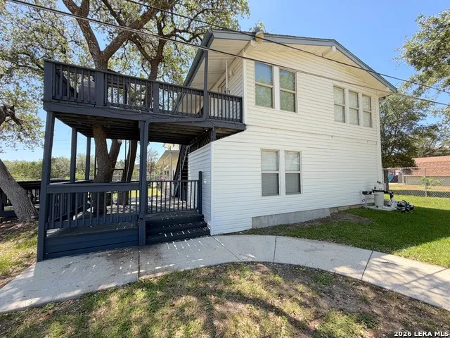 1303 Canyon Edge Canyon Lake, TX 78133