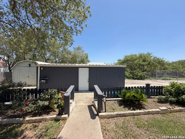 1303 Canyon Edge Canyon Lake, TX 78133