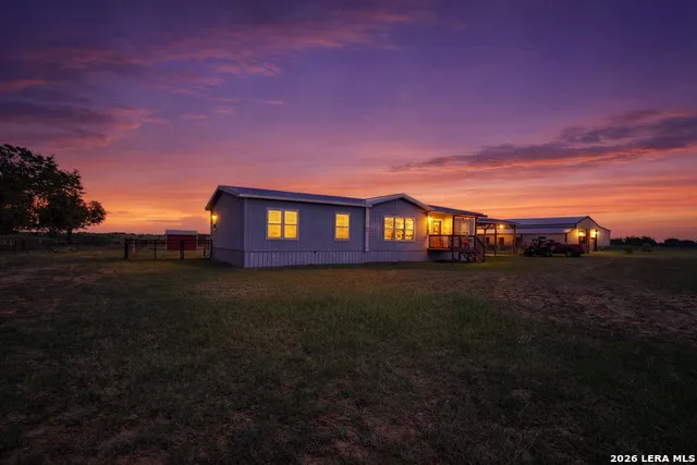 9009 Farm to Market 462 S. Hondo, TX 78861