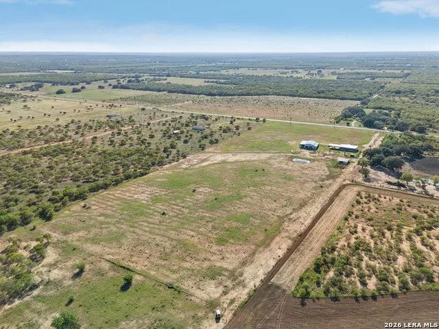 9009 Farm to Market 462 S. Hondo, TX 78861
