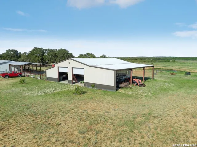 9009 Farm to Market 462 S. Hondo, TX 78861