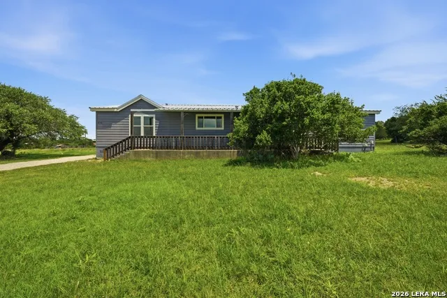 672 CUTTERS TRL Pipe Creek, TX 78063