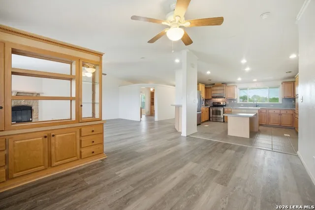672 CUTTERS TRL Pipe Creek, TX 78063