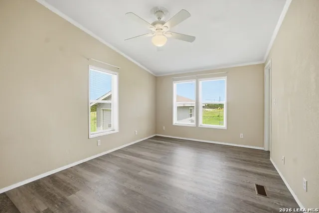 672 CUTTERS TRL Pipe Creek, TX 78063