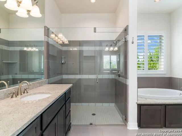 7222 BLUFF RUN San Antonio, TX 78257