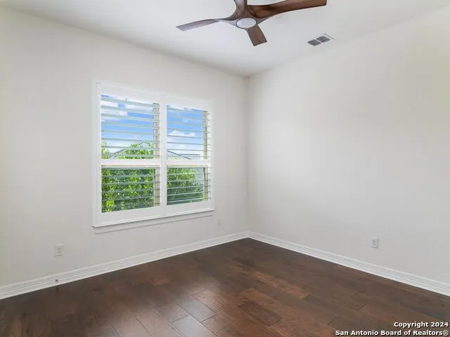 7222 BLUFF RUN San Antonio, TX 78257