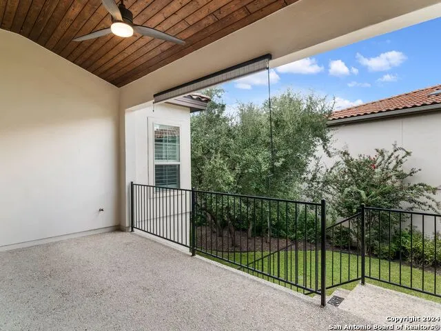 7222 BLUFF RUN San Antonio, TX 78257