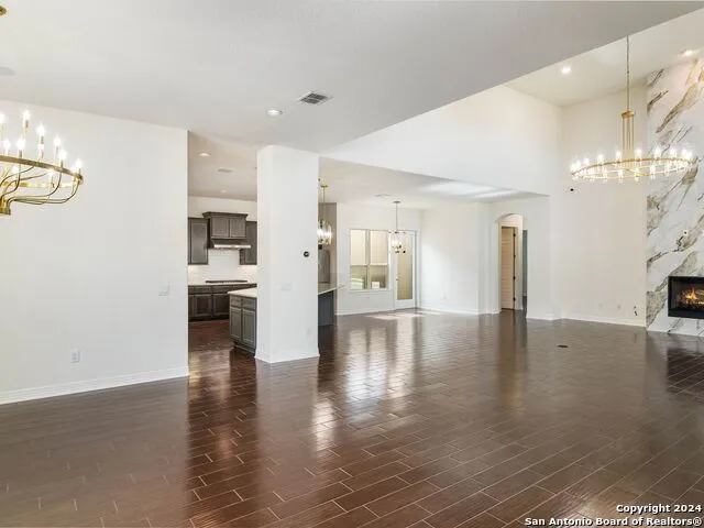 7222 BLUFF RUN San Antonio, TX 78257