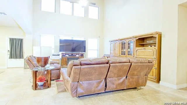 3128 BEACON GLN Schertz, TX 78108