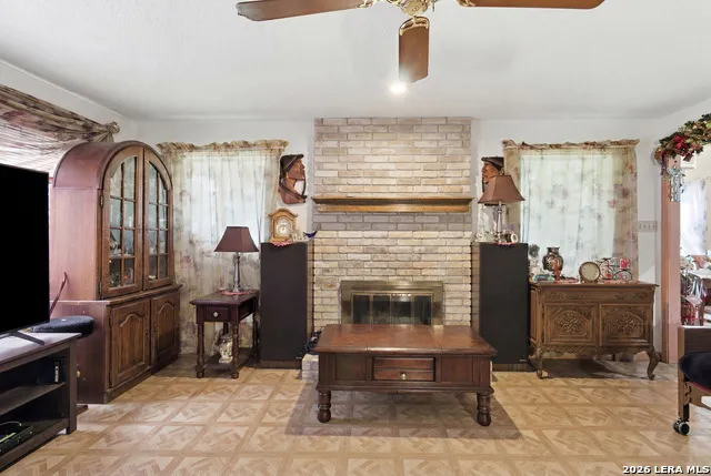 2952 WOOD CIRCLE San Antonio, TX 78251