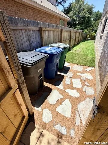 6306 Stable Farm San Antonio, TX 78249