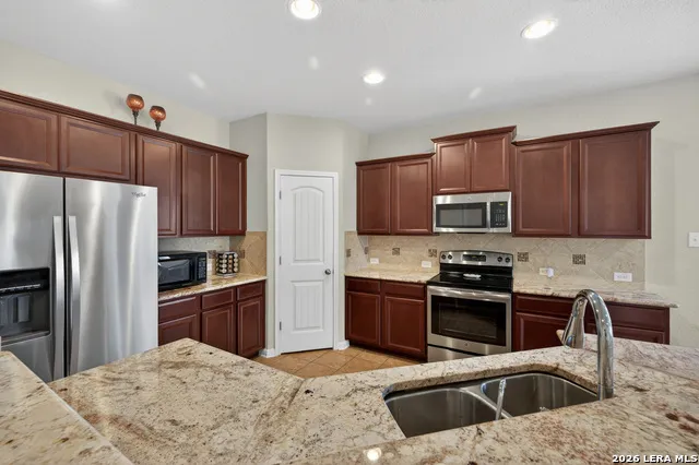 232 Albarella Cibolo, TX 78108